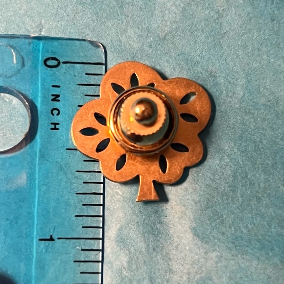 Vintage Avon partridge in a pear tree pin - Picture 2 of 2